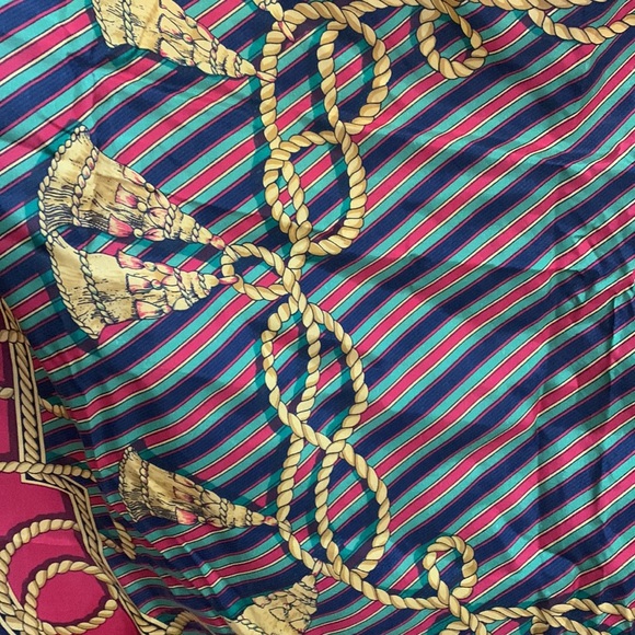 Vintage classic Ellen Tracy blue/gold/green/red Rope & Tassel Silk Scarf 33”x33” - Picture 10 of 10